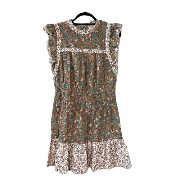 NWT Universal Thread Green Floral Linen Blend
Floral Flutter Sleeveless Dress - Picture 4 of 6
